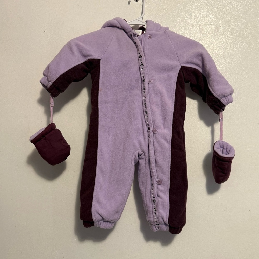Small Wonders Lavender and Burgundy Girls Footie‎ Size 12 Month Snowsuit